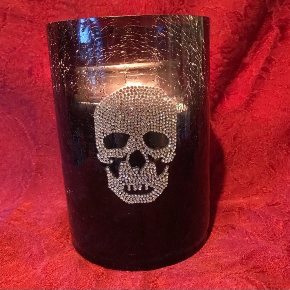 Yankee Candle Black Rhinestone Crackle Glass  Skull Glass Accent Candle Holder